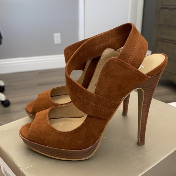 Levity Ivanna Heels - Brown Size 7 Used - Picture 7 of 7